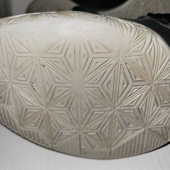 Nike LeBron James Trainers - Picture 9 of 14